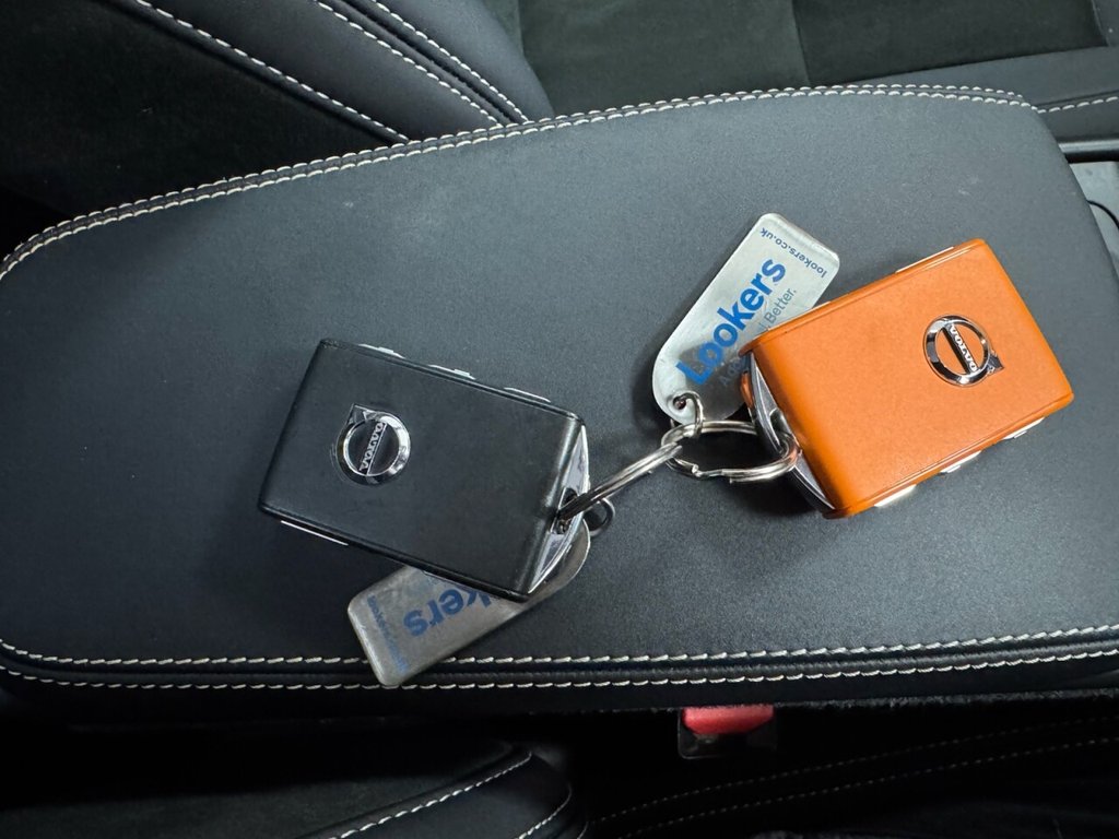 Used Volvo XC40 2023 for sale - 77520824: Photo 45