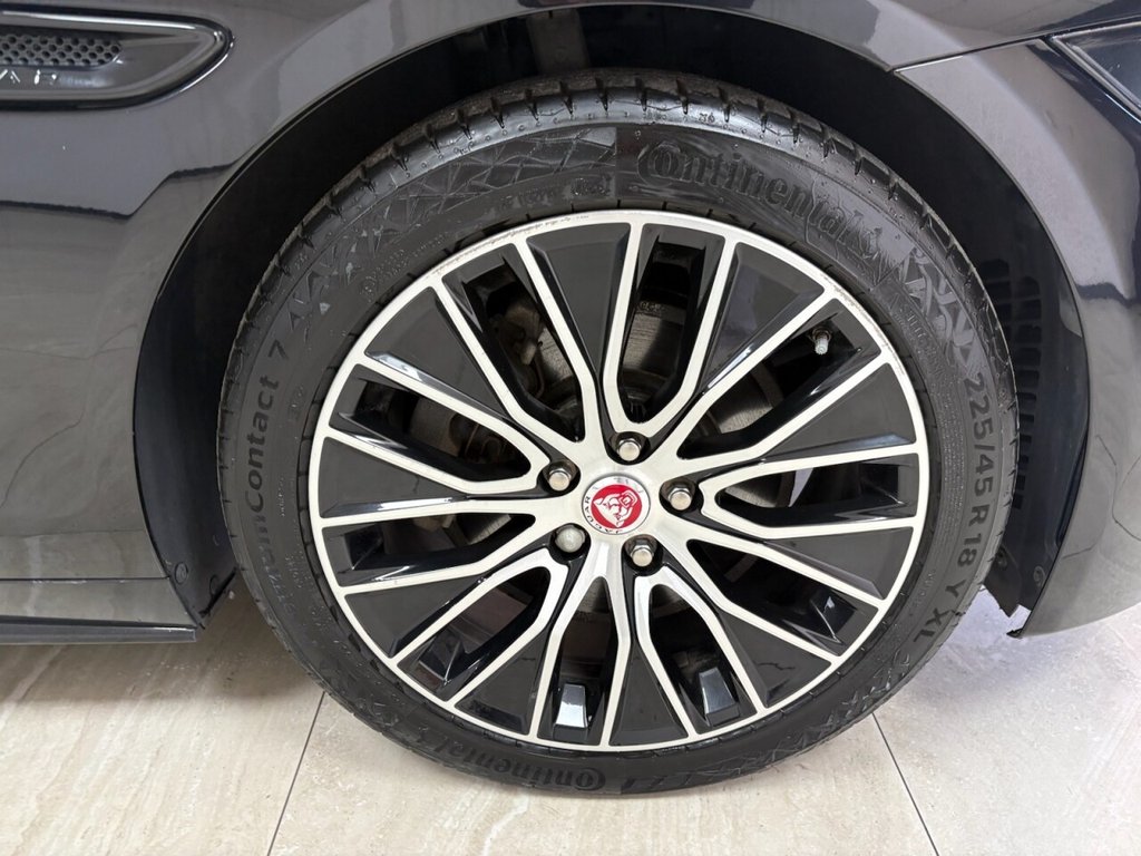 Used Jaguar XE 2020 for sale - 78044681: Photo 11