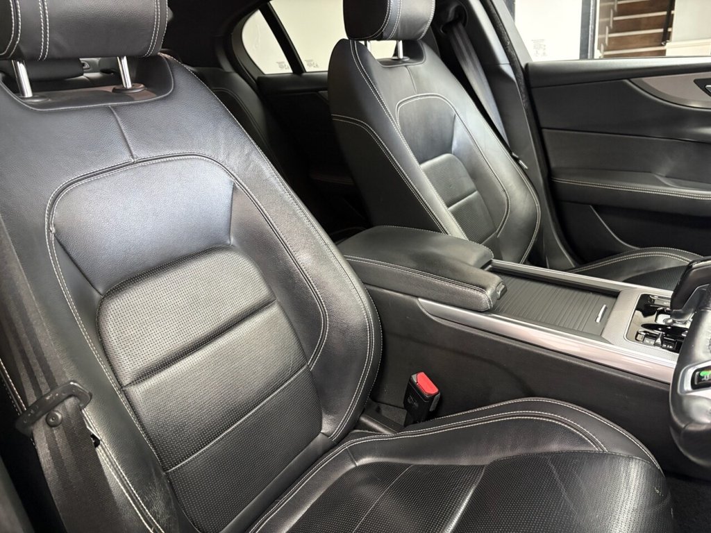 Used Jaguar XE 2020 for sale - 78044681: Photo 16