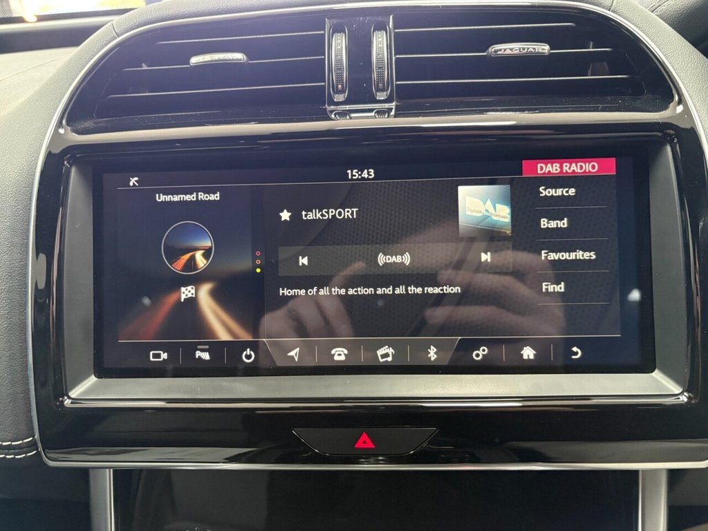 Used Jaguar XE 2020 for sale - 78044681: Photo 26