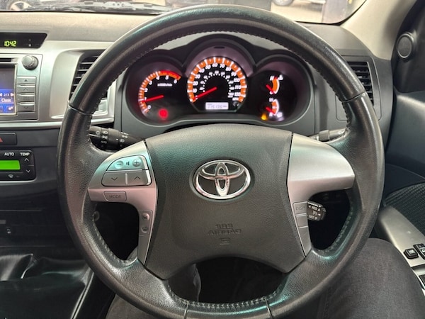 Used Toyota Hilux 2014 for sale - 76266675: Photo 23