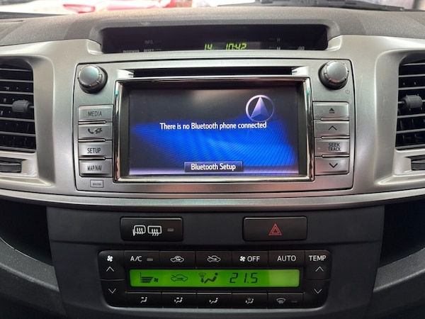Used Toyota Hilux 2014 for sale - 76266675: Photo 26