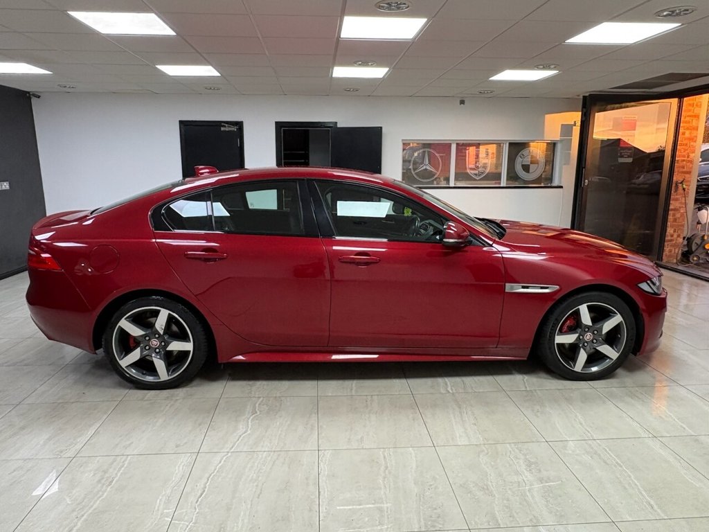Used Jaguar XE 2017 for sale - 76642643: Photo 2