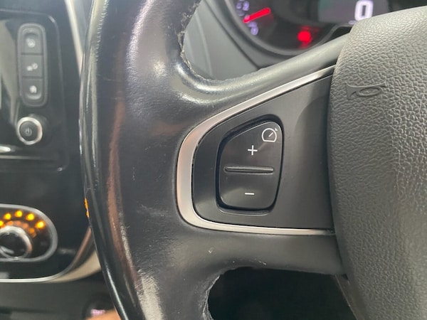 Used Renault Captur 2018 for sale - 76266523: Photo 25