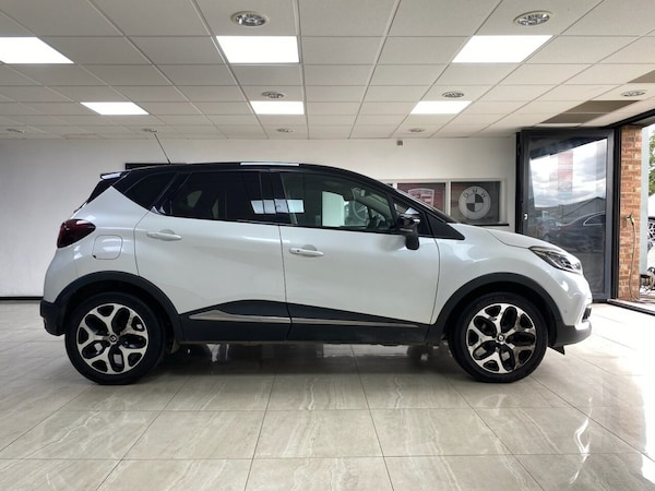 Used Renault Captur 2018 for sale - 76266523: Photo 2