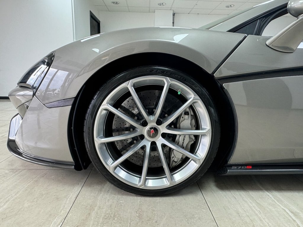 Used McLaren 570S 2019 for sale - 76632091: Photo 14