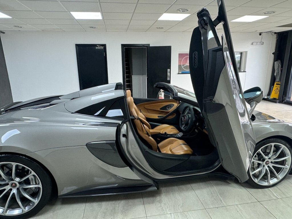 Used McLaren 570S 2019 for sale - 76632091: Photo 22