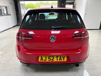 Used Volkswagen Golf 2015 for sale - 78896896: Photo