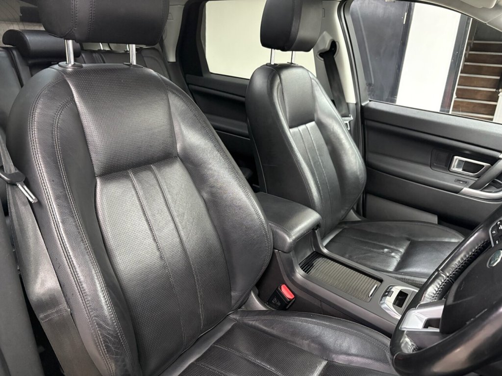 Used Land Rover Discovery Sport 2017 for sale - 76582396: Photo 15