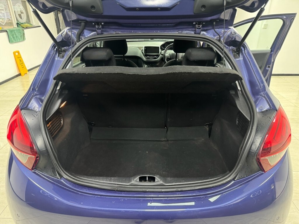 Used Peugeot 208 2016 for sale - 76768373: Photo 17