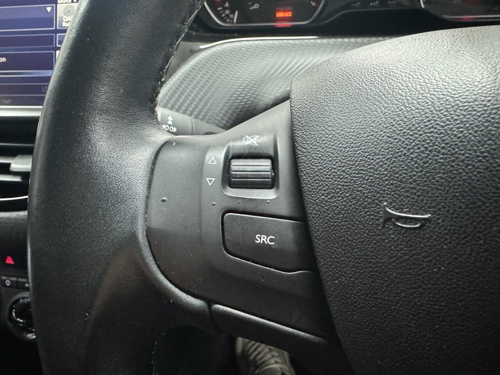 Used Peugeot 208 2016 for sale - 76768373: Photo 19
