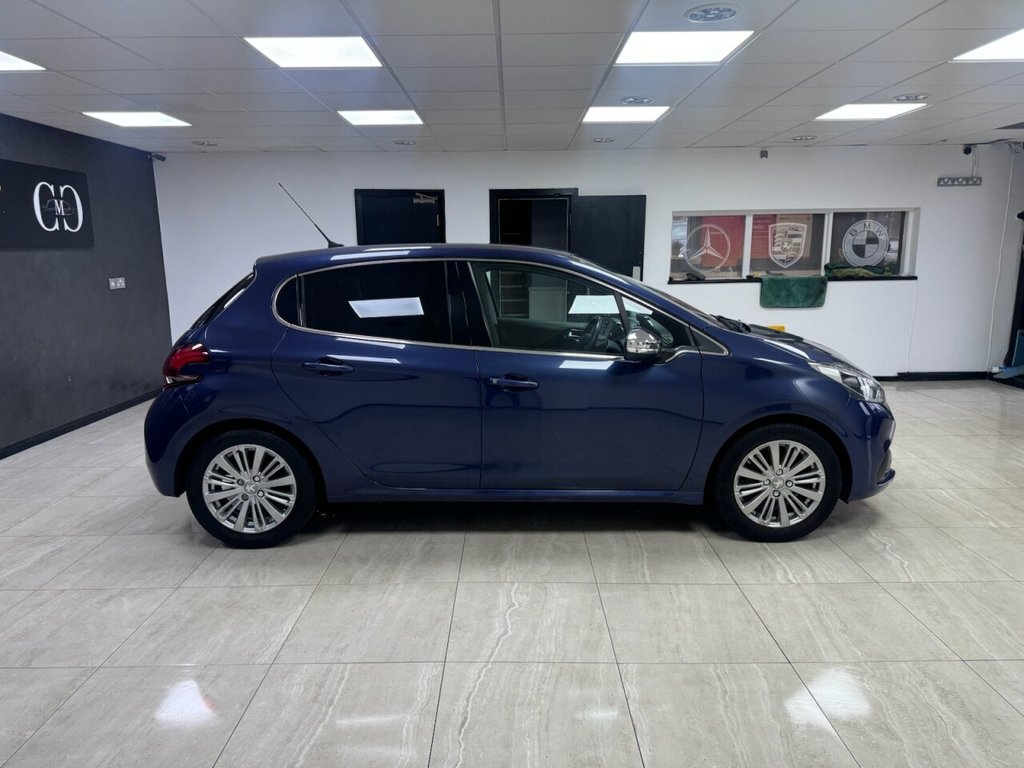 Used Peugeot 208 2016 for sale - 76768373: Photo 2