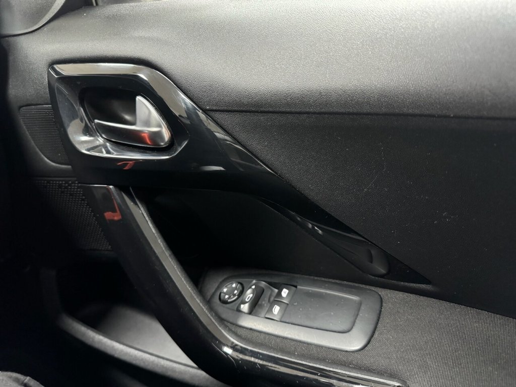 Used Peugeot 208 2016 for sale - 76768373: Photo 28