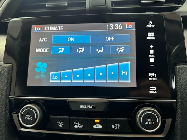 Used Honda Civic 2020 for sale - 76266608: Photo 25