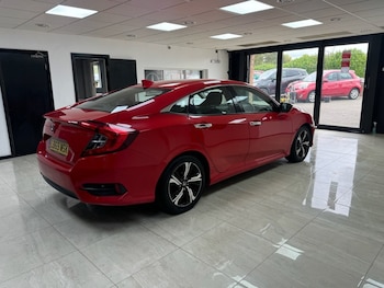 Used Honda Civic 2020 for sale - 76266608: Photo 3