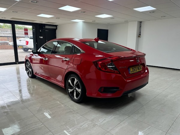 Used Honda Civic 2020 for sale - 76266608: Photo 5