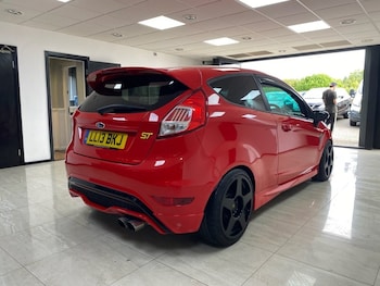 Used Ford Fiesta 2013 for sale - 76266570: Photo