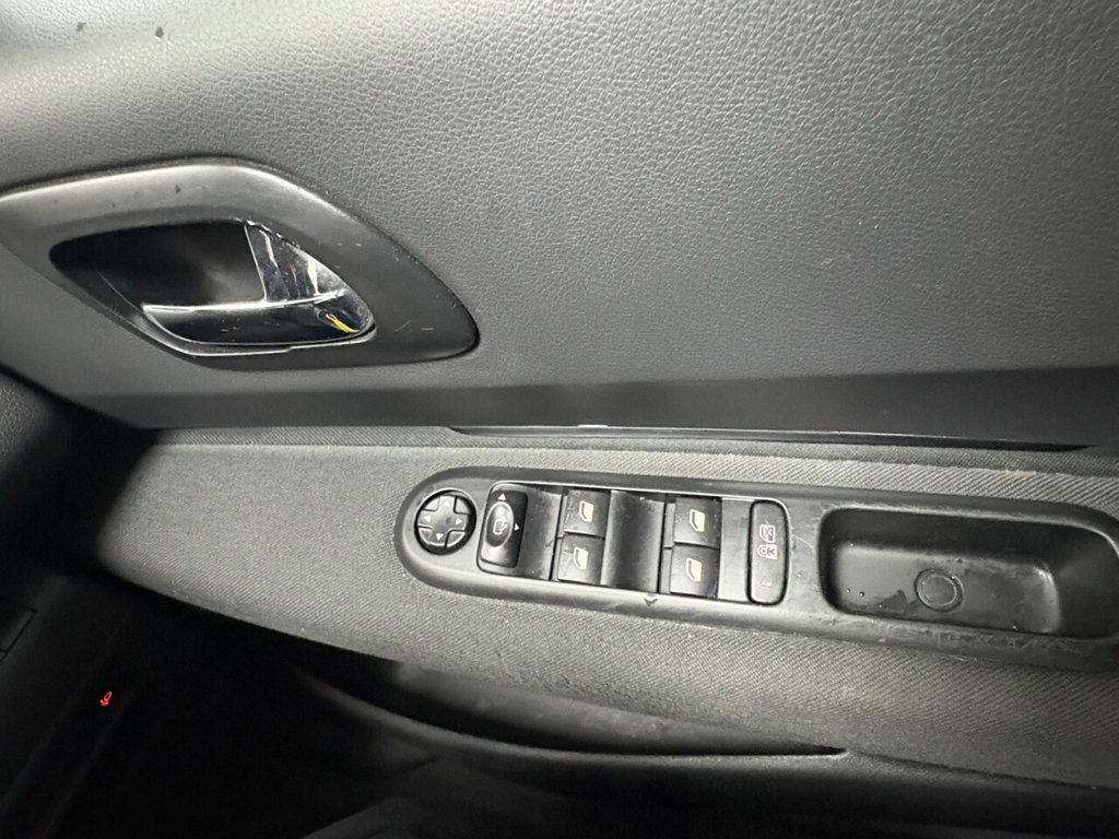 Used Peugeot 3008 2014 for sale - 76605098: Photo 17