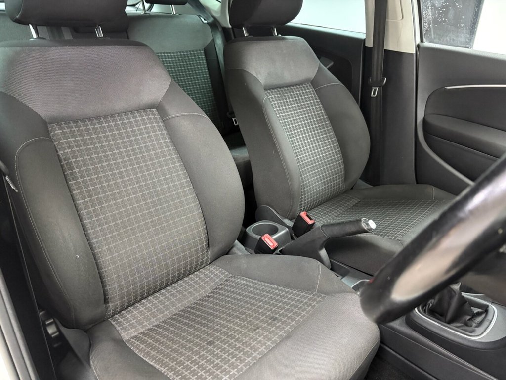 Used Volkswagen Polo 2017 for sale - 76570605: Photo 13