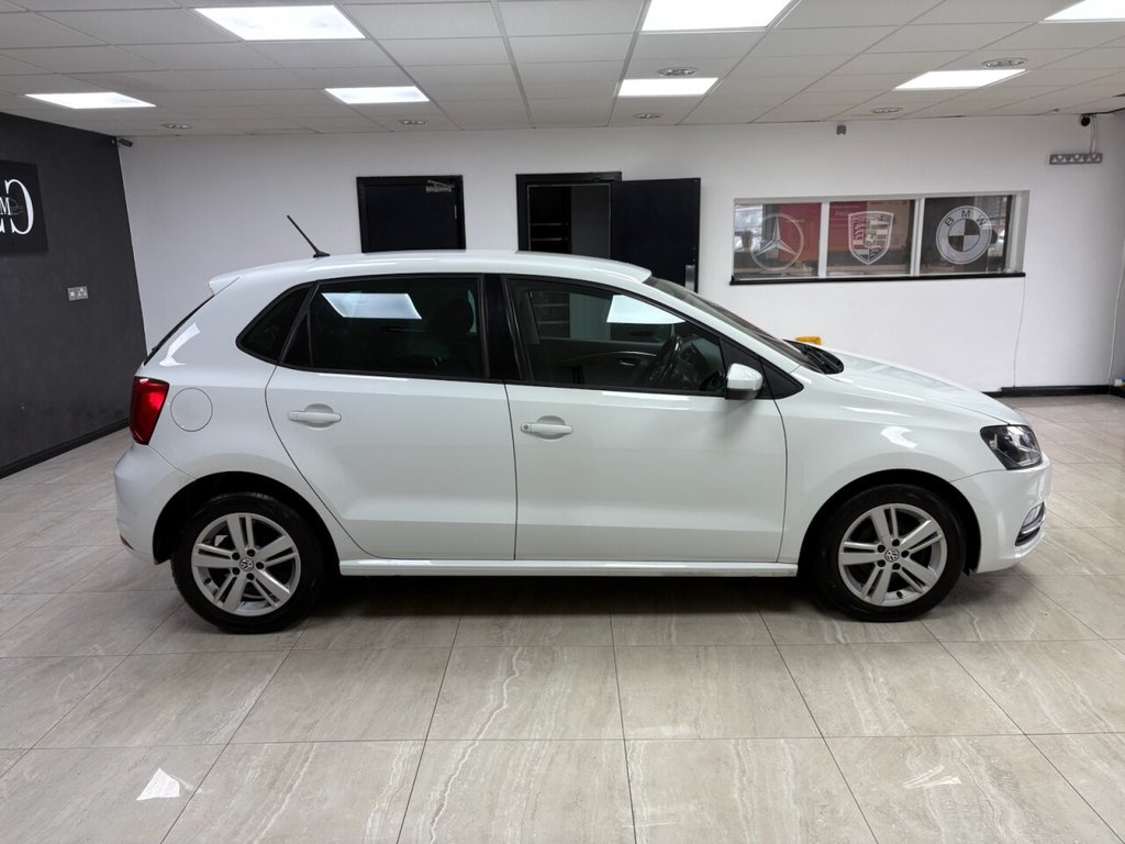 Used Volkswagen Polo 2017 for sale - 76570605: Photo 2