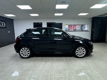 Used Audi A1 2013 for sale - 76266500: Photo