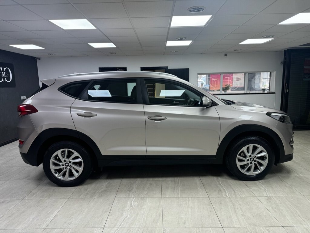 Used Hyundai TUCSON 2017 for sale - 76266480: Photo 3