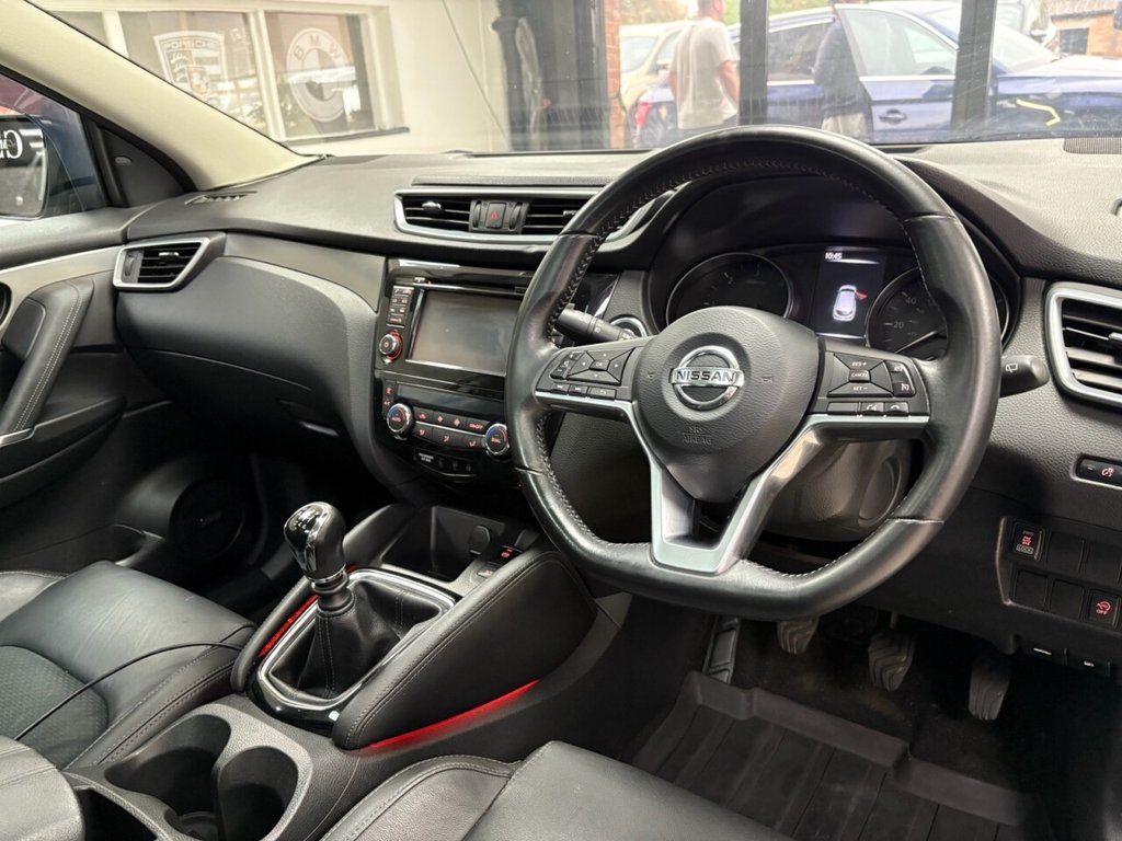 Used Nissan Qashqai 2017 for sale - 76266493: Photo 14