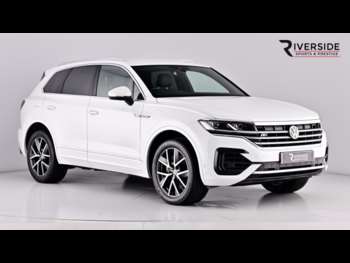 2020 (70) - 3.0 V6 TSI 4Motion R-Line 5dr Tip Auto