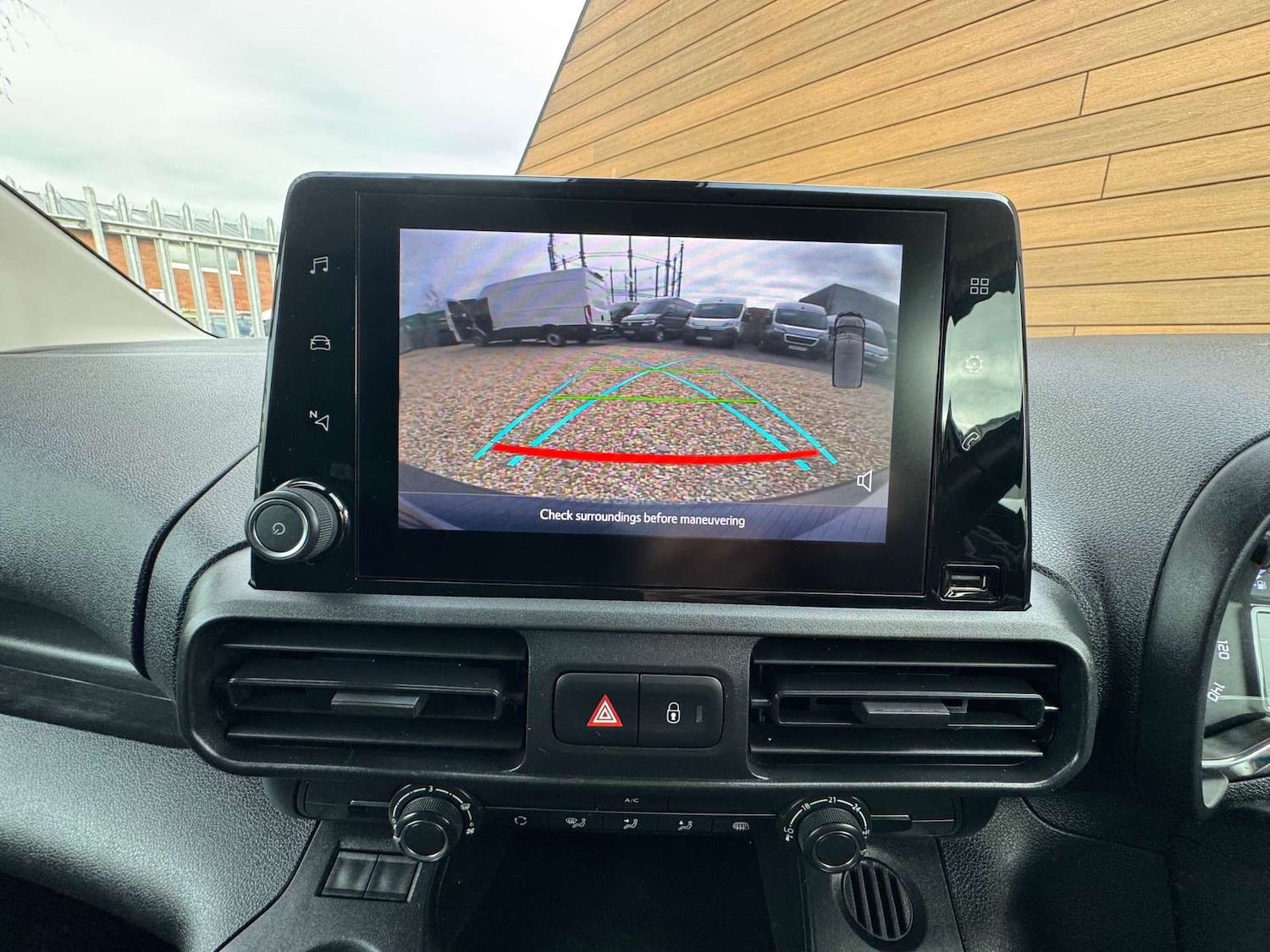 Used Toyota ProAce 2022 for sale - 78097431: Photo 22