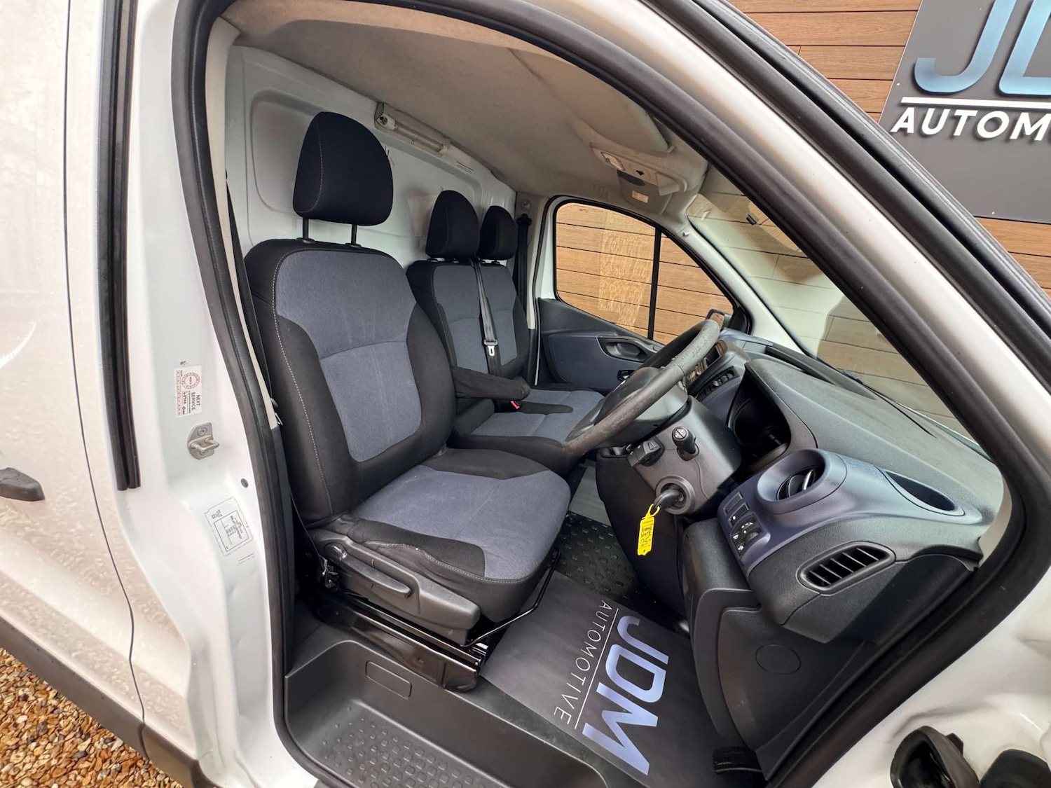 Used Vauxhall Vivaro 2016 for sale - 76493600: Photo 16