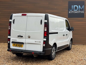 Used Vauxhall Vivaro 2016 for sale - 76493600: Photo