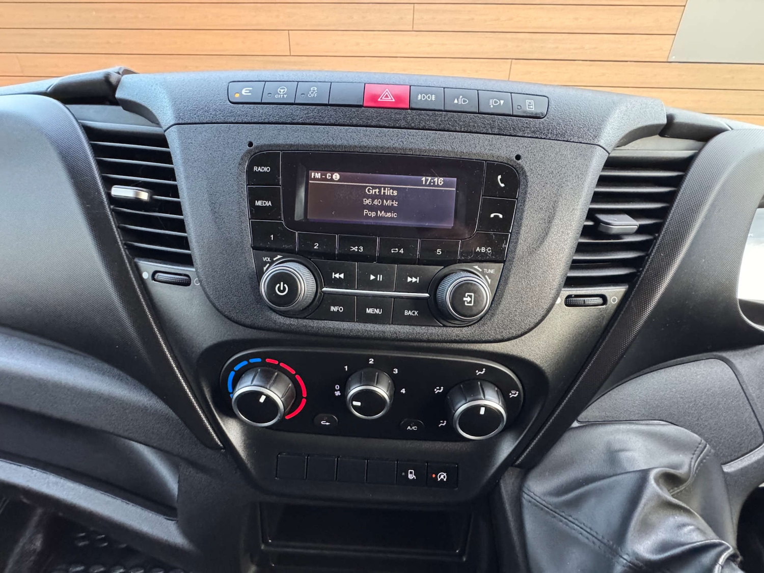 Used Iveco Daily 2023 for sale - 77837316: Photo 25