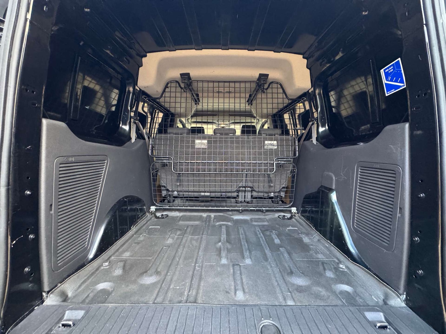 Used Ford Transit Connect 2015 for sale - 76961818: Photo 9