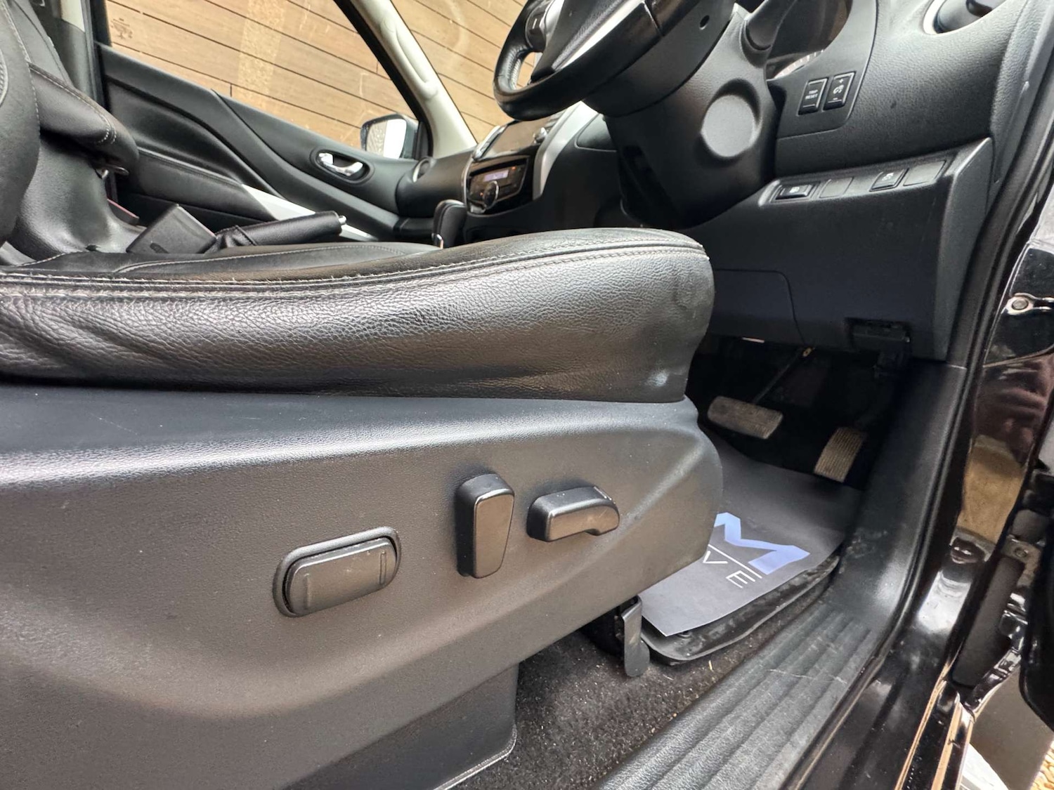 Used Nissan Navara 2019 for sale - 77630704: Photo 25