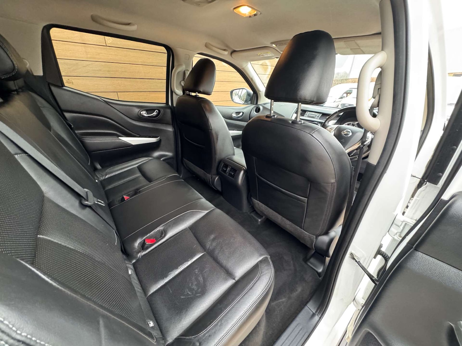 Used Nissan Navara 2018 for sale - 77535173: Photo 25