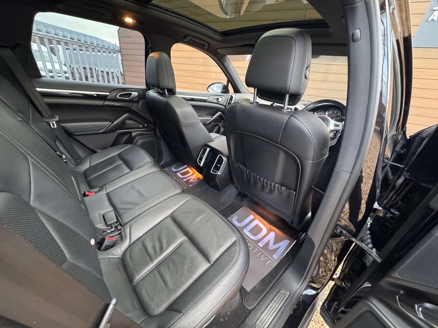 Used Porsche Cayenne 2014 for sale - 77313739: Photo 29