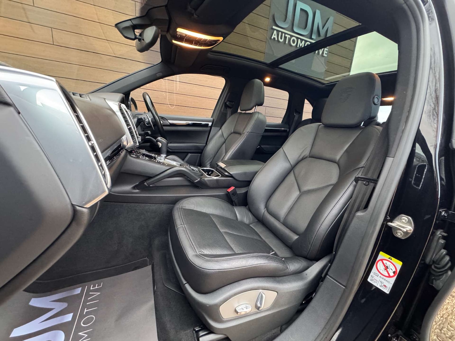 Used Porsche Cayenne 2014 for sale - 77313739: Photo 43