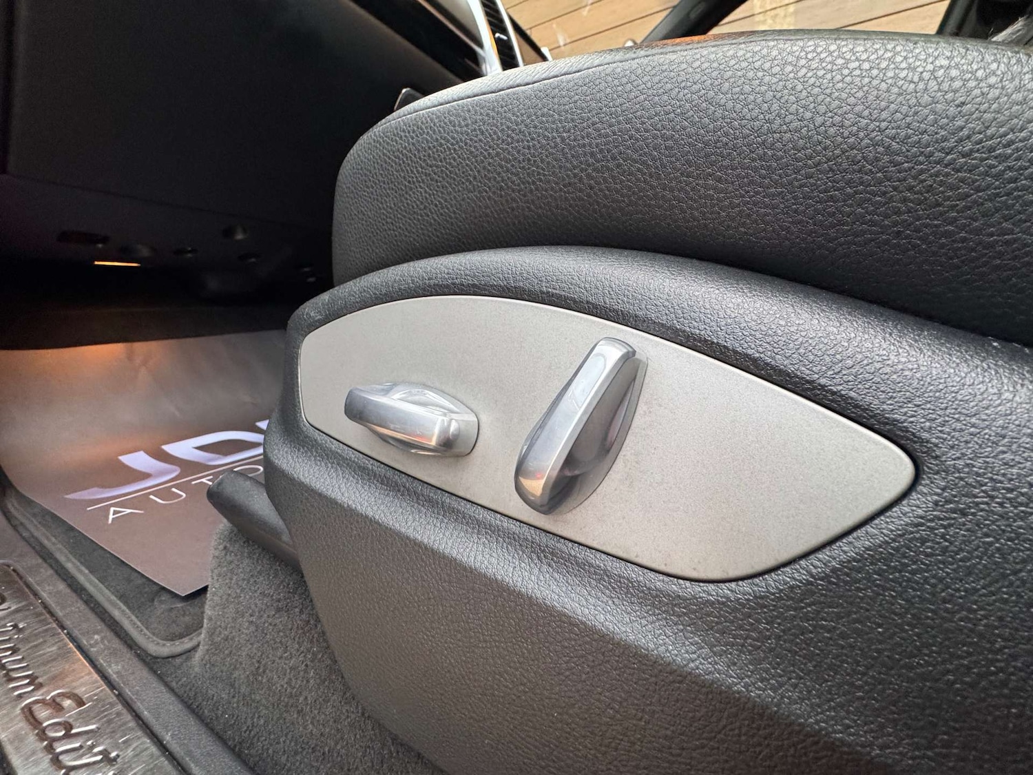 Used Porsche Cayenne 2014 for sale - 77313739: Photo 45