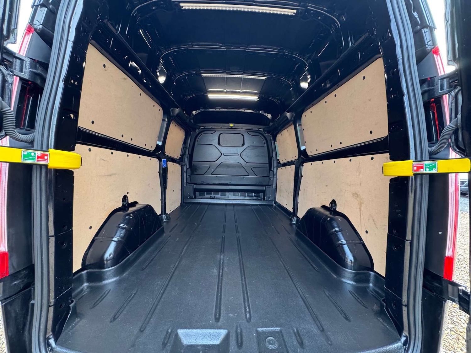 Used Ford Transit Custom 2023 for sale - 77137459: Photo 10