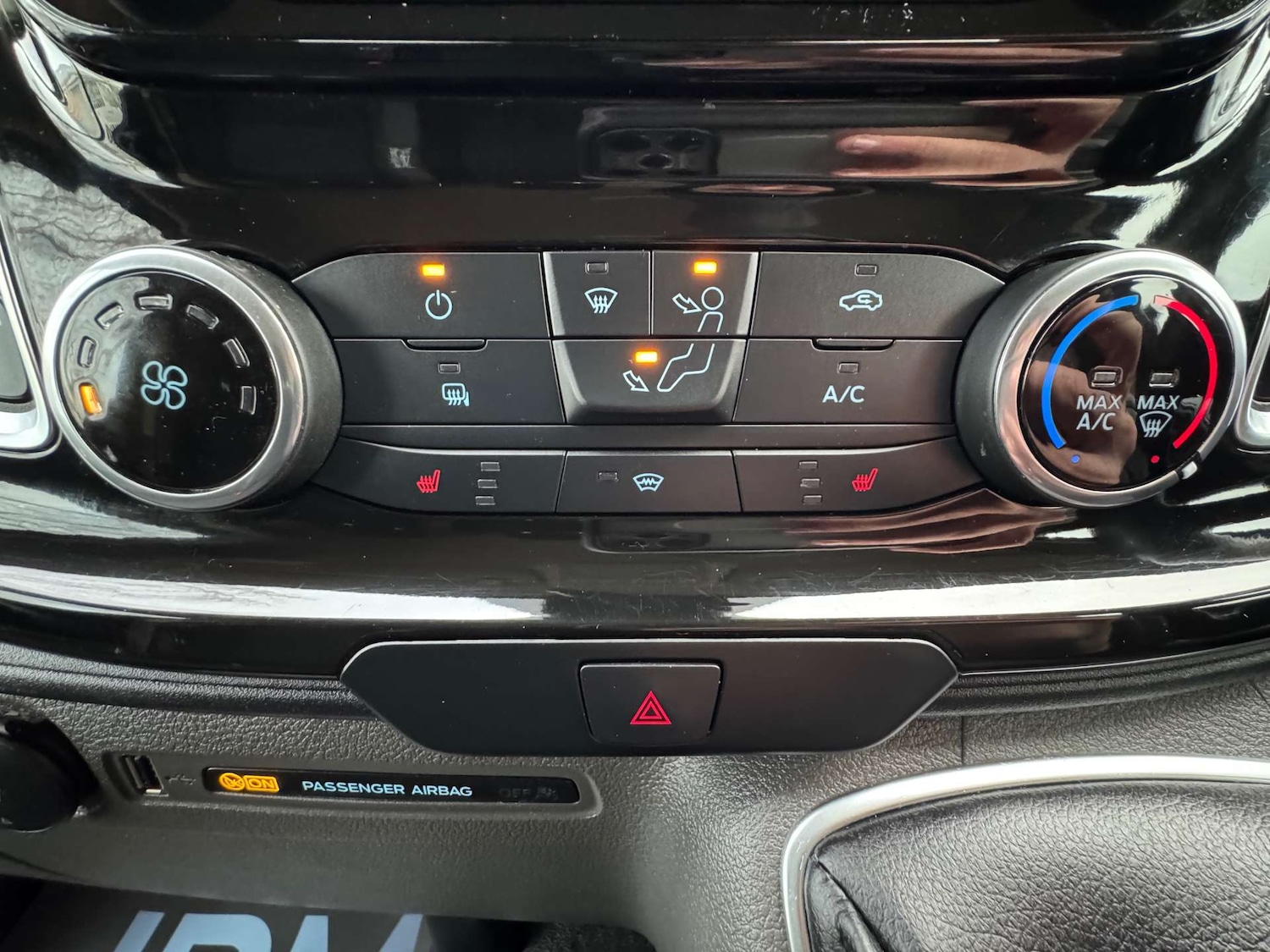 Used Ford Transit Custom 2023 for sale - 77137459: Photo 39