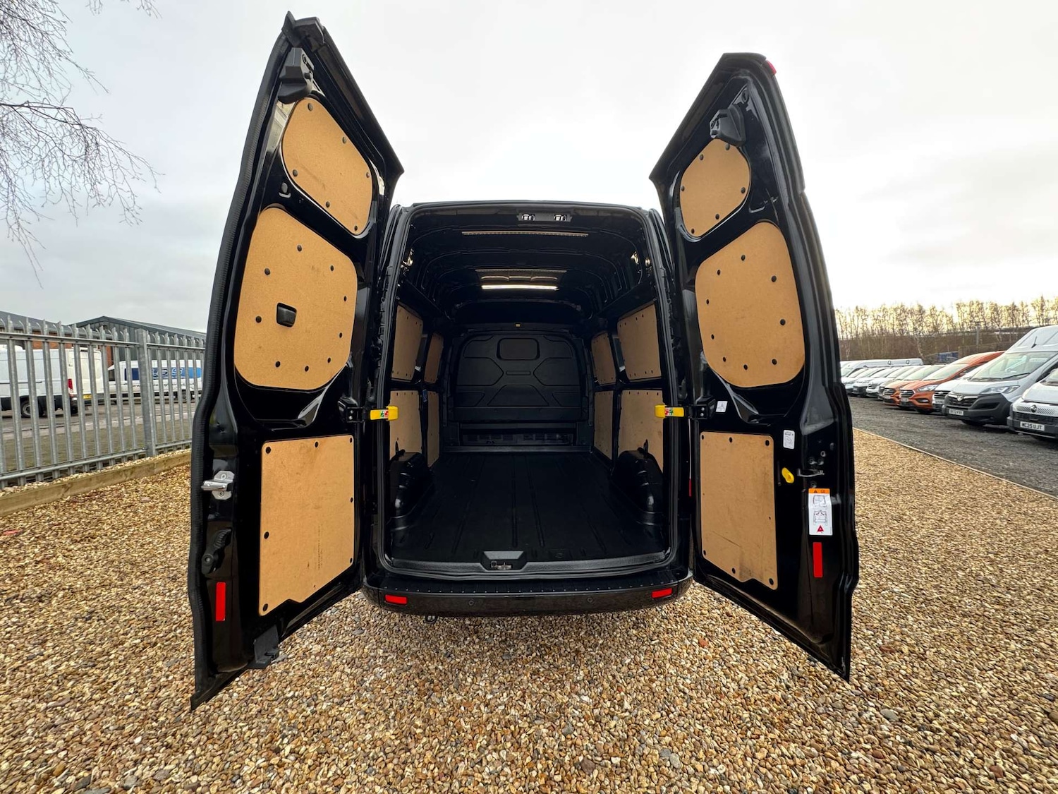 Used Ford Transit Custom 2023 for sale - 77137459: Photo 7