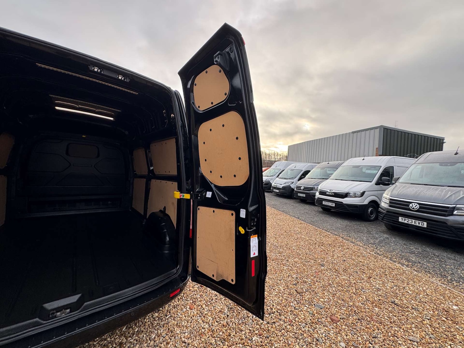 Used Ford Transit Custom 2023 for sale - 77137459: Photo 9