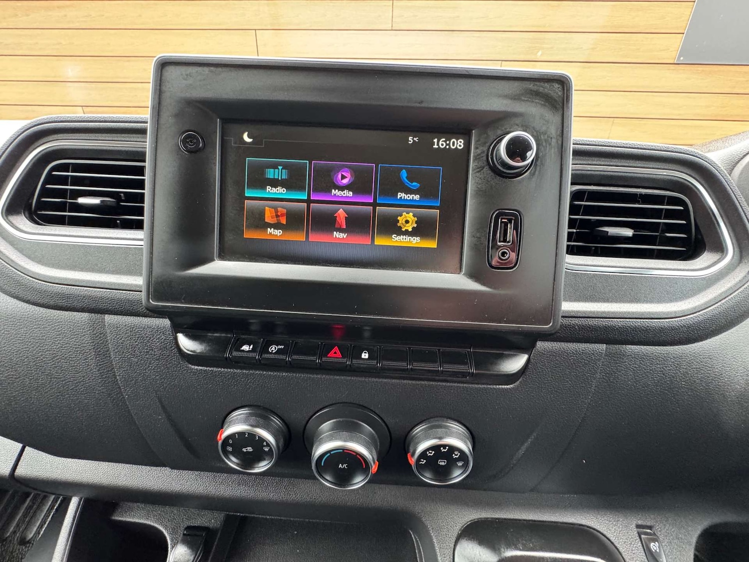 Used Nissan NV400 2021 for sale - 78030929: Photo 31