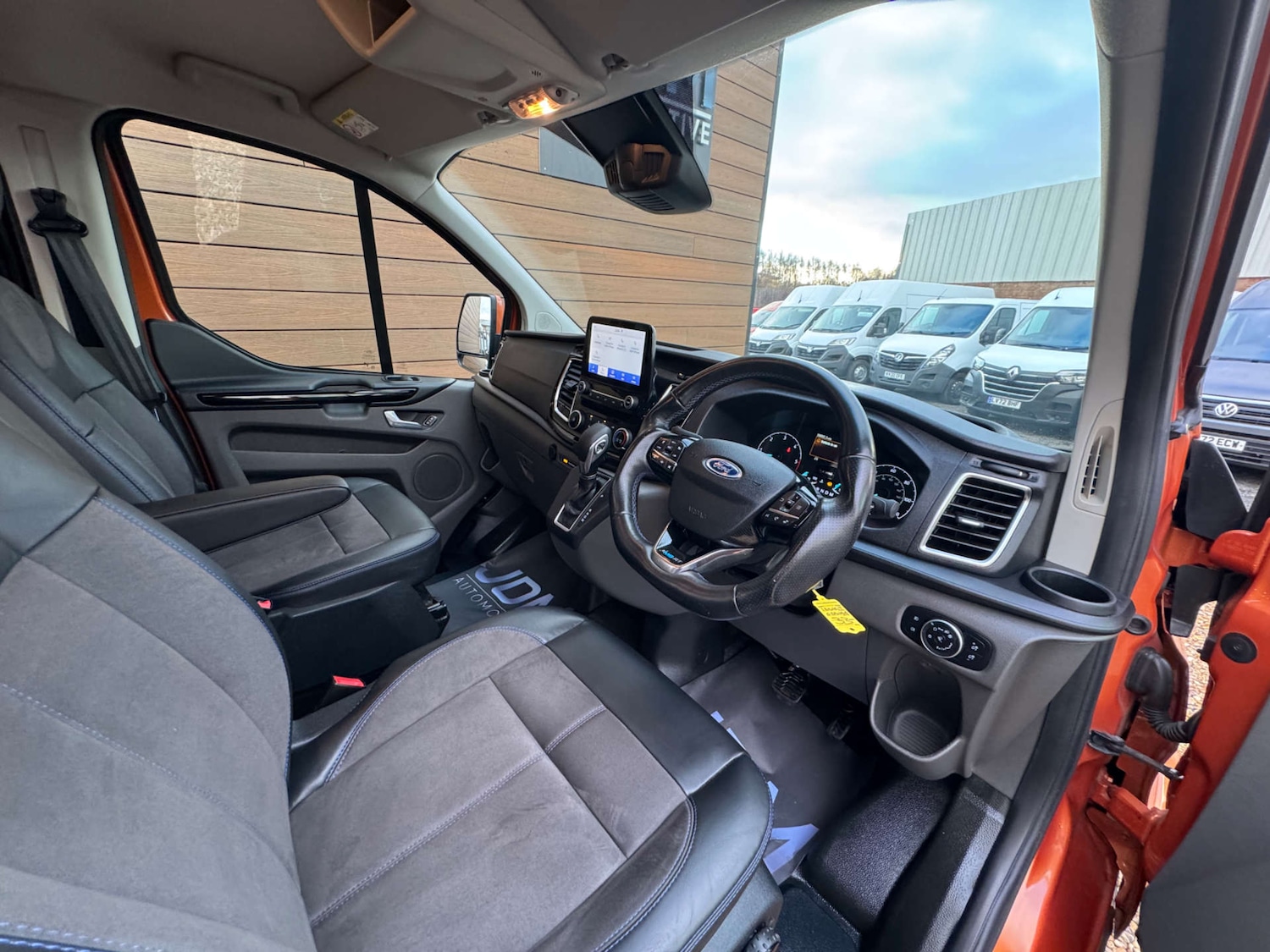 Used Ford Transit Custom 2020 for sale - 76698017: Photo 17