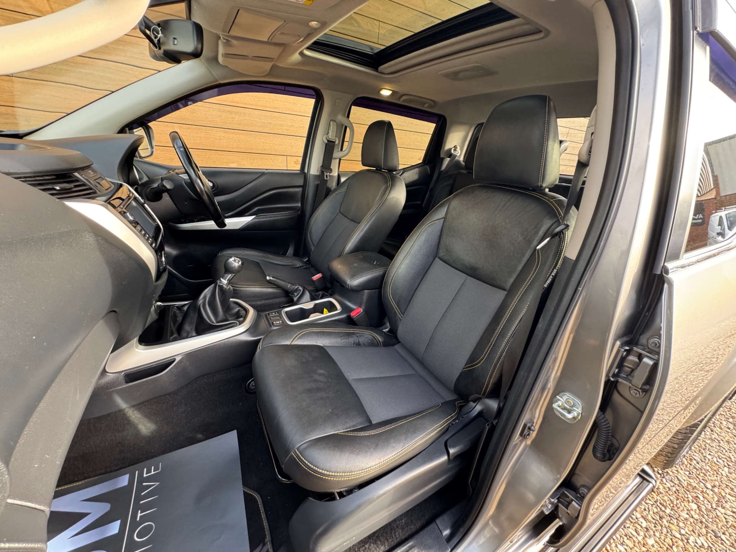Used Nissan Navara 2019 for sale - 77837324: Photo 24