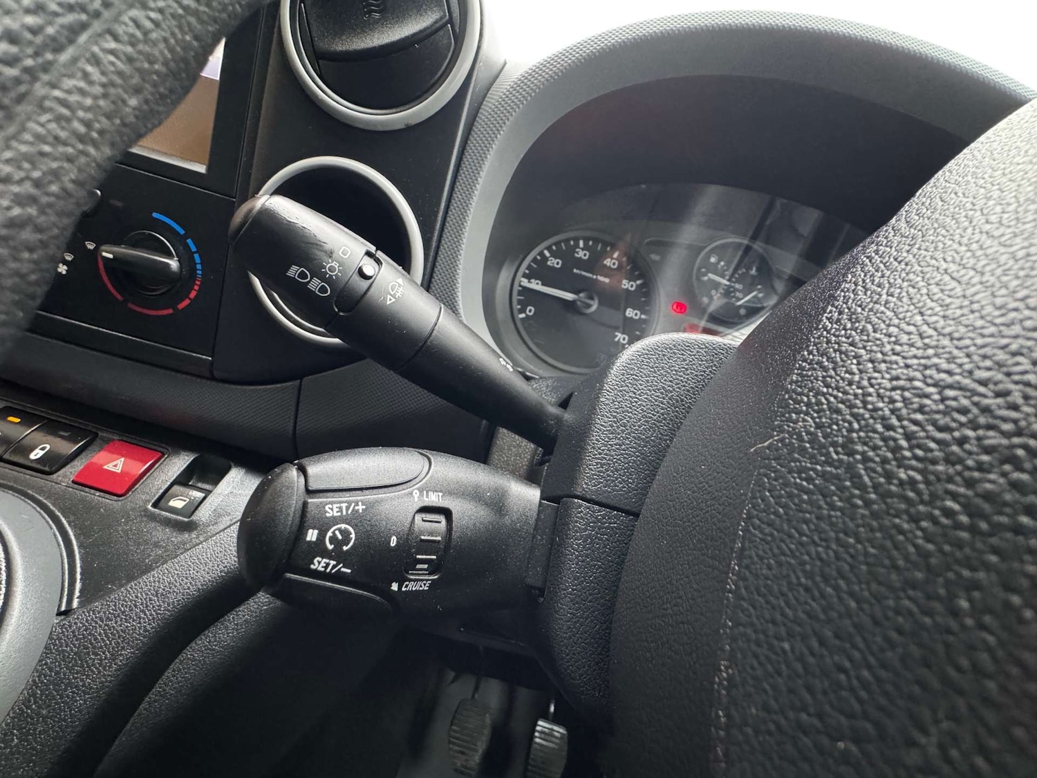 Used Peugeot Partner 2018 for sale - 76719597: Photo 15