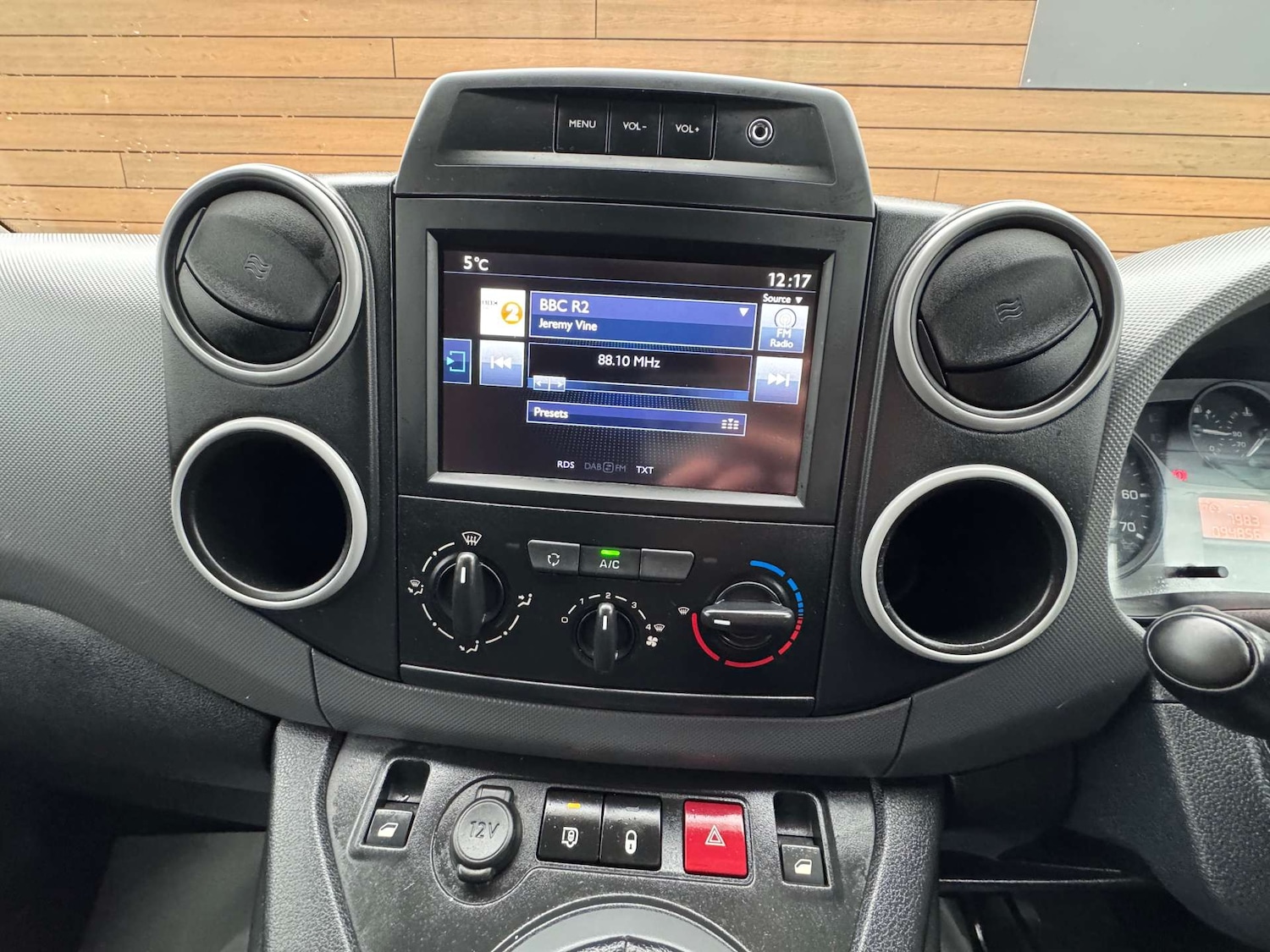 Used Peugeot Partner 2018 for sale - 76719597: Photo 17