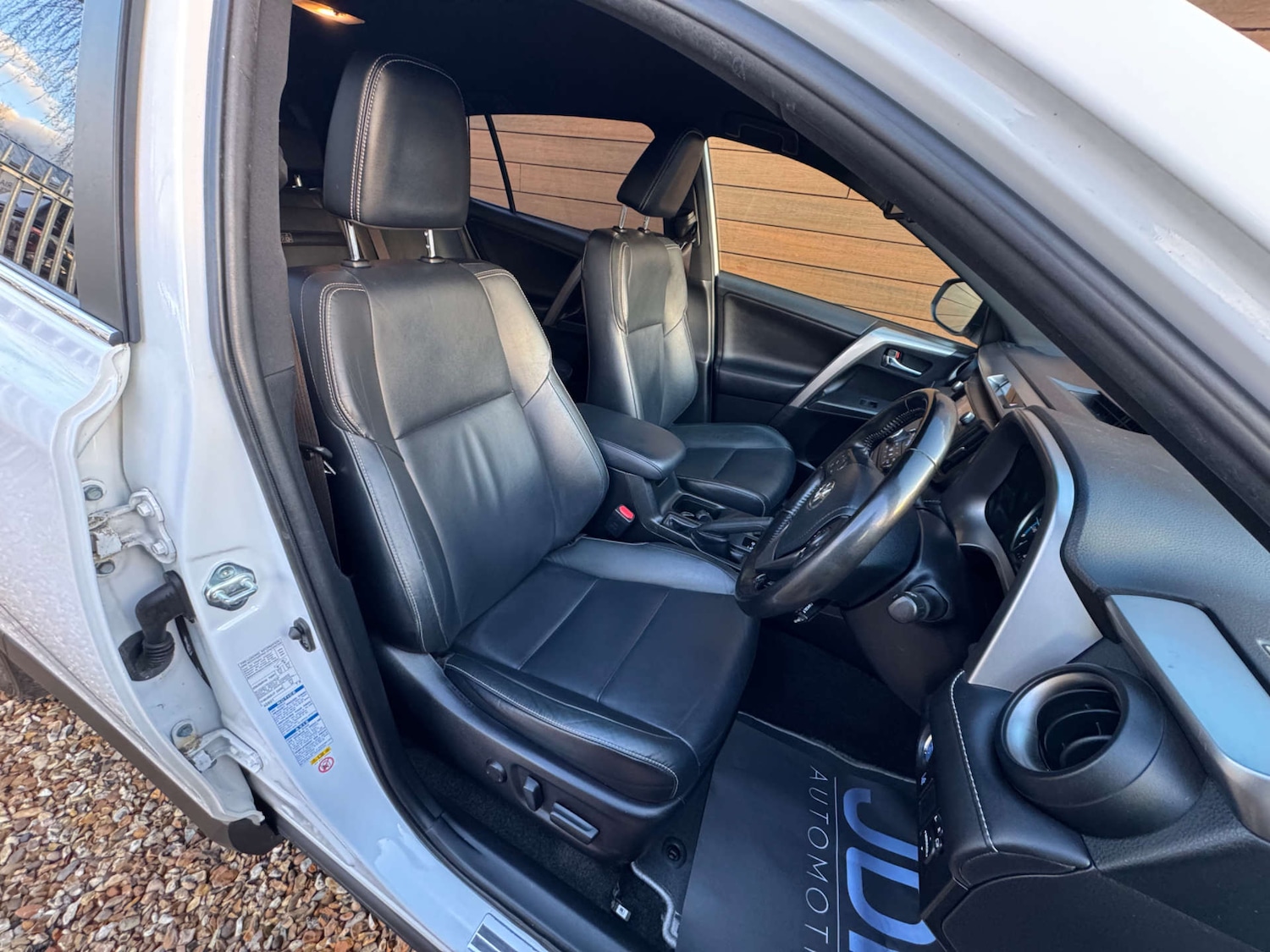 Used Toyota RAV4 2017 for sale - 77258071: Photo 21