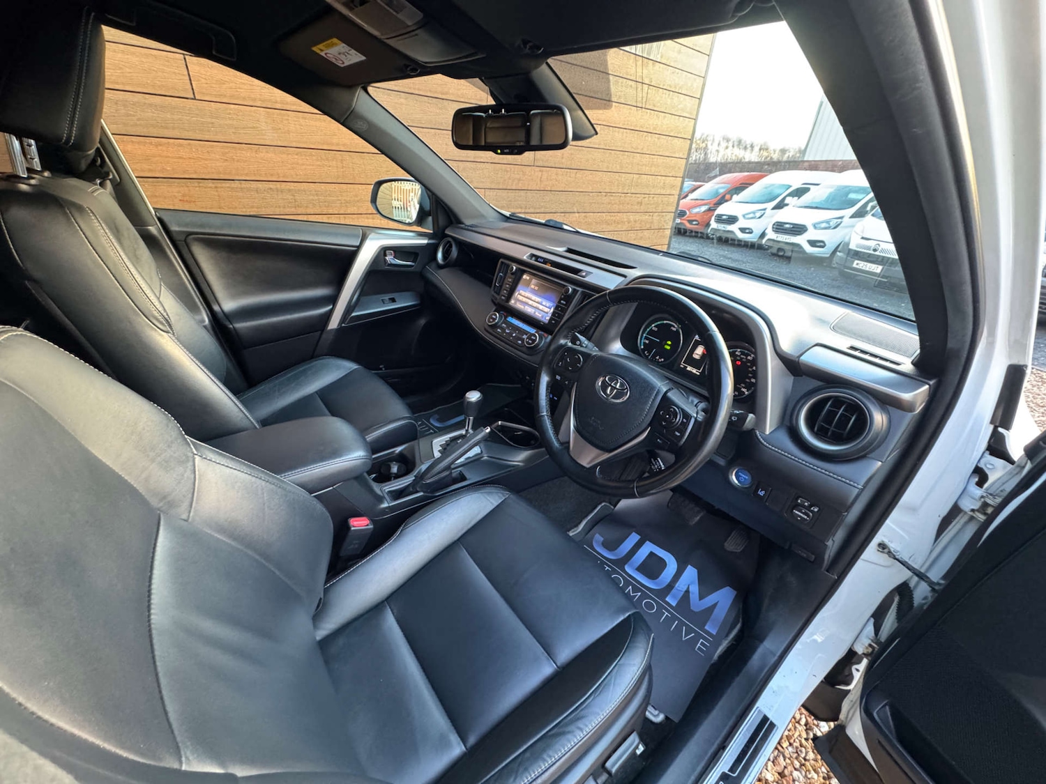 Used Toyota RAV4 2017 for sale - 77258071: Photo 22