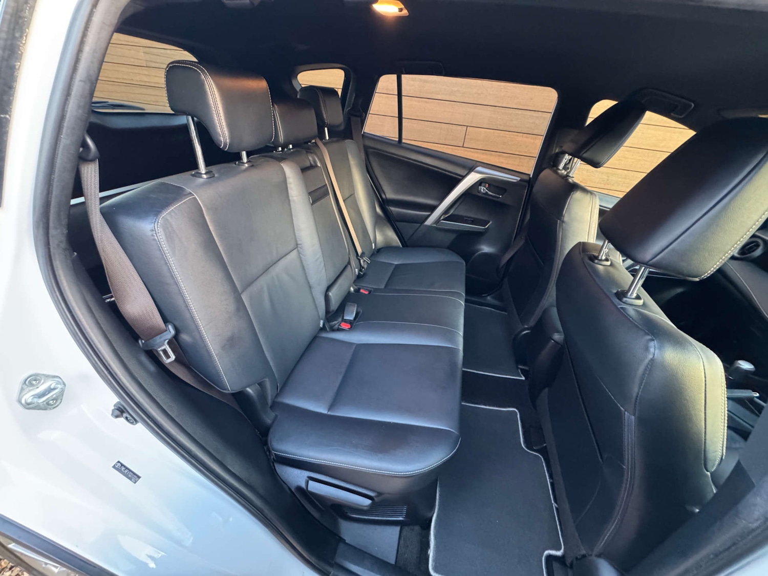 Used Toyota RAV4 2017 for sale - 77258071: Photo 24